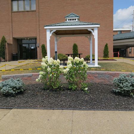 Best Western Plus Wooster Hotel&Conference Center Exterior foto