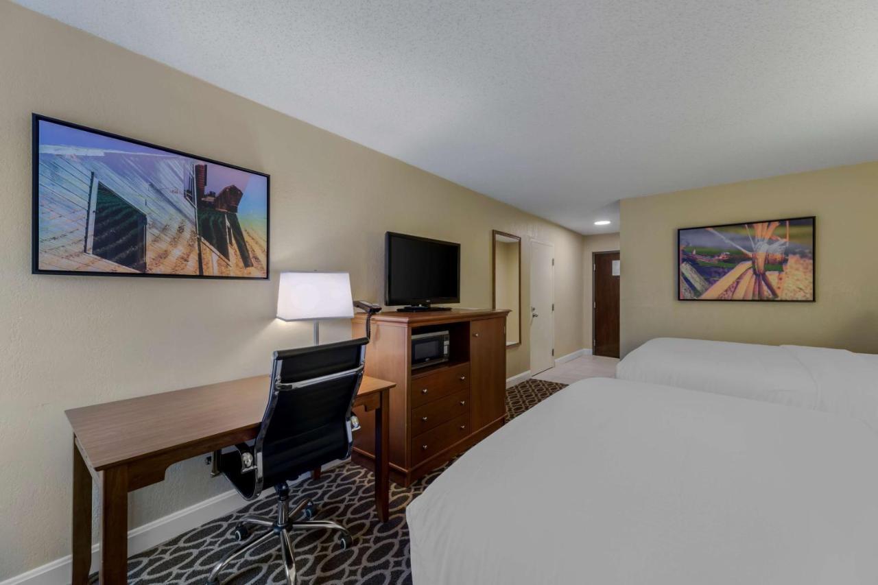 Best Western Plus Wooster Hotel&Conference Center Exterior foto