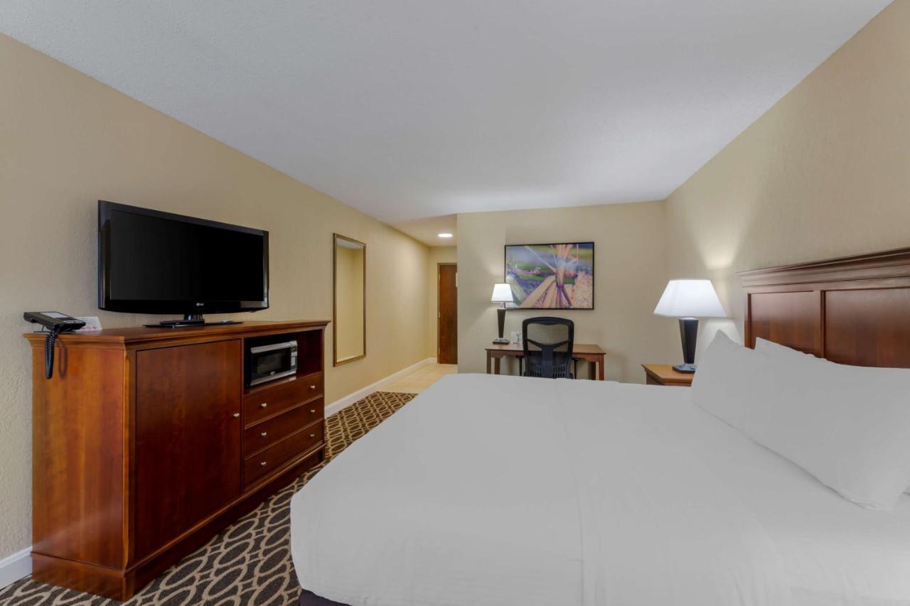 Best Western Plus Wooster Hotel&Conference Center Exterior foto